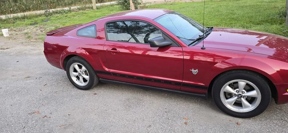 2009 Ford S197 Mustang - Image 7 of 13