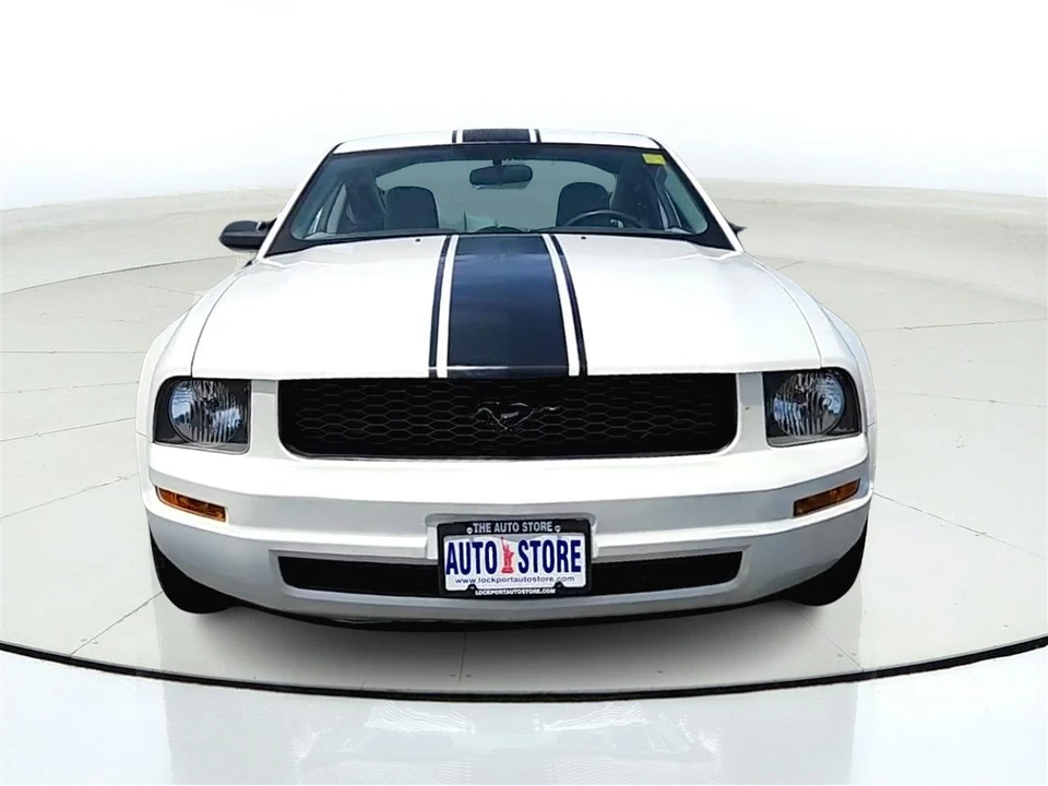 2009 Ford S197 Mustang - Image 2 of 29