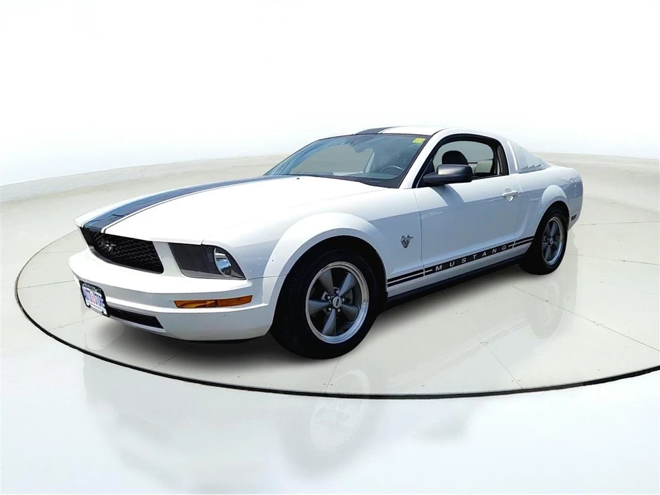 2009 Ford S197 Mustang - Image 3 of 29
