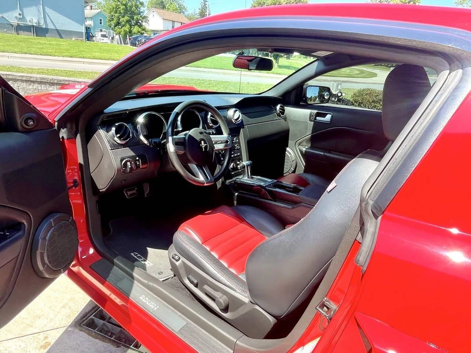 2009 Ford S197 Mustang - Image 8 of 31