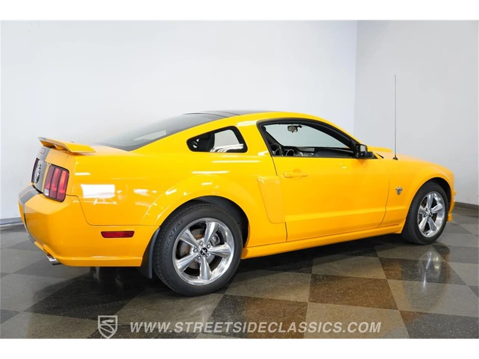 2009 Ford S197 Mustang - Image 13 of 31