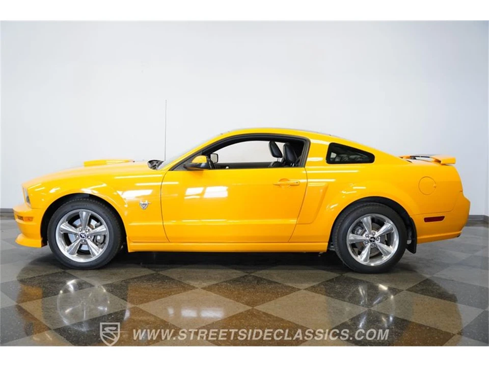 2009 Ford S197 Mustang - Image 7 of 31