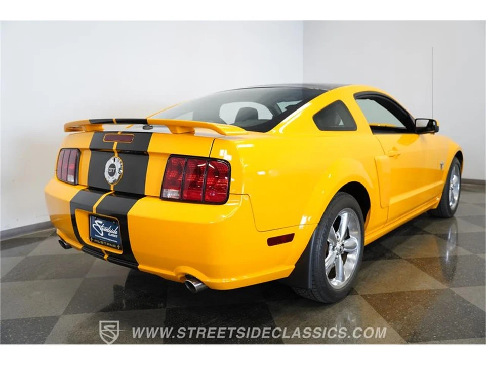 2009 Ford S197 Mustang - Image 11 of 31