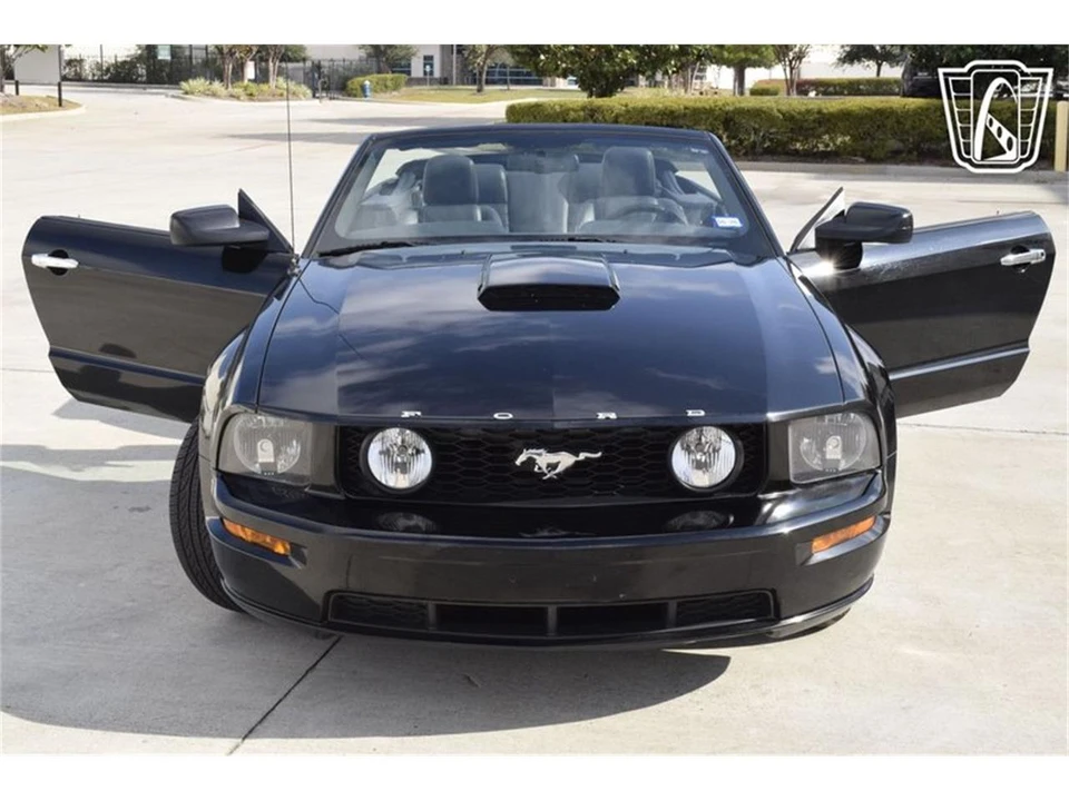 2009 Ford S197 Mustang - Image 7 of 31