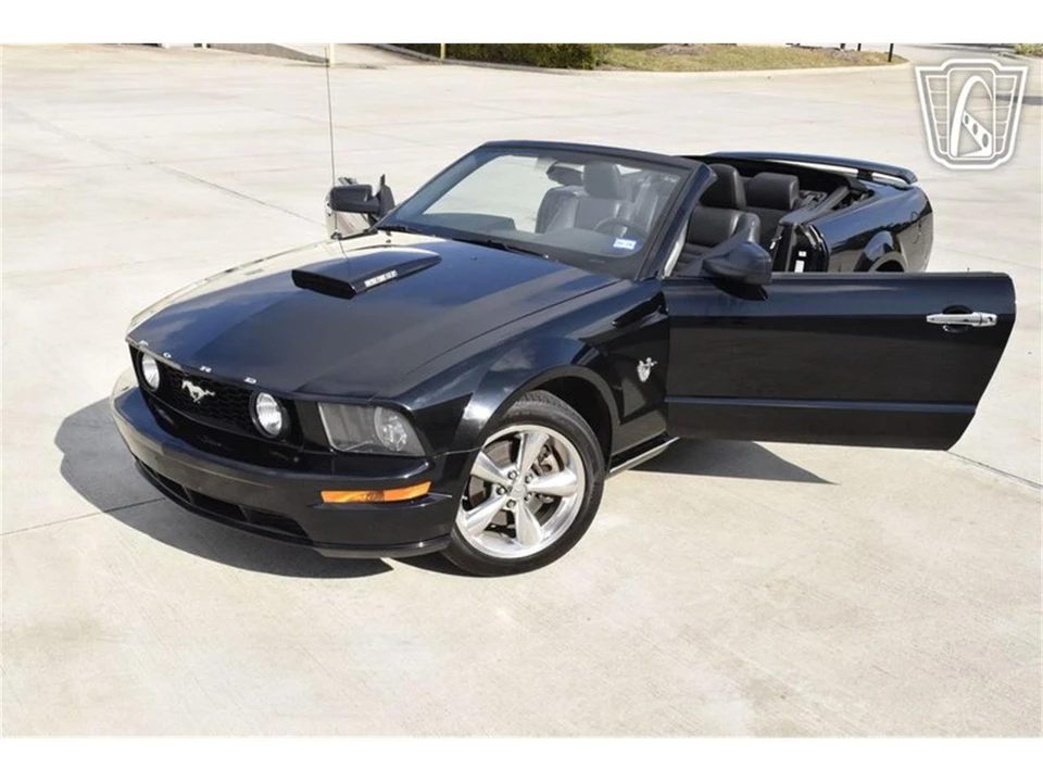 2009 Ford S197 Mustang - Image 8 of 31