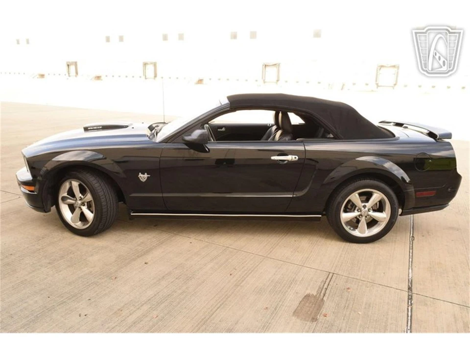 2009 Ford S197 Mustang - Image 14 of 31