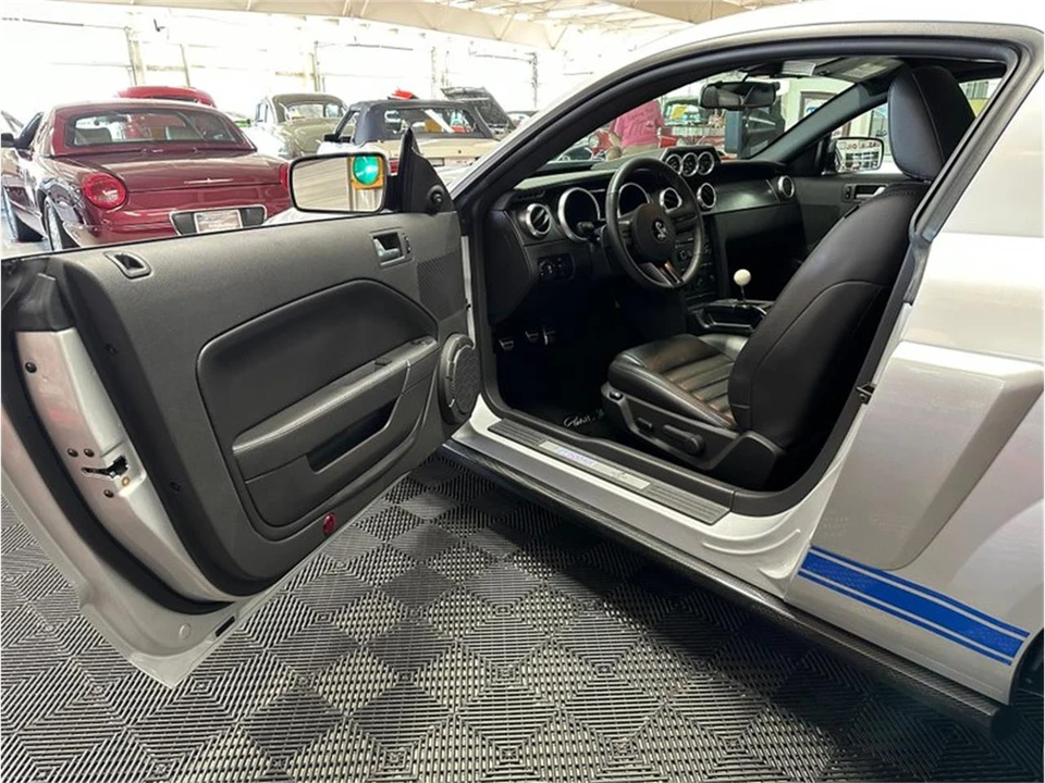 2009 Ford S197 Mustang - Image 17 of 31