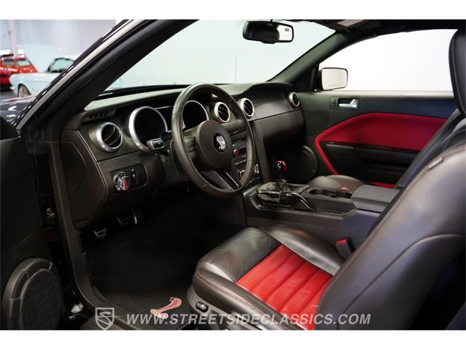 2009 Ford S197 Mustang - Image 2 of 31