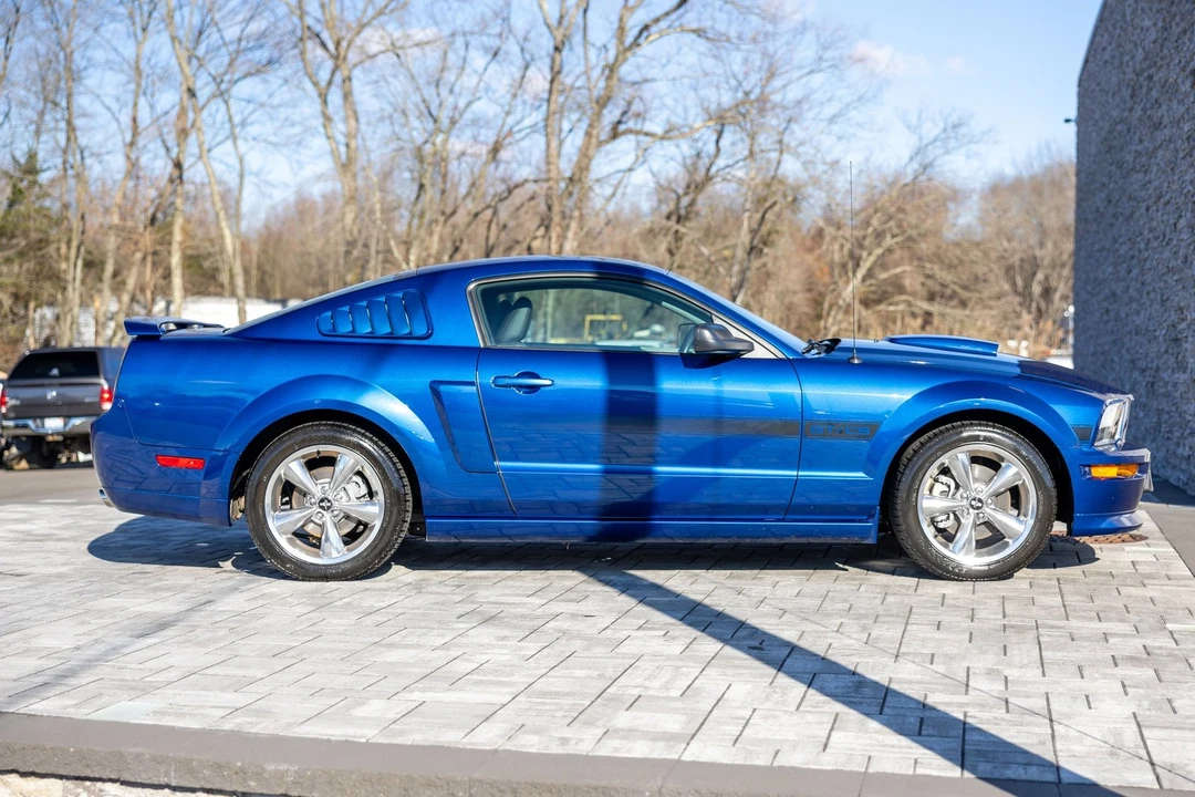 2009 Ford S197 Mustang - Image 2 of 21
