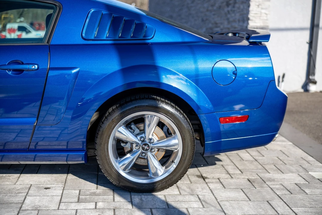 2009 Ford S197 Mustang - Image 14 of 21