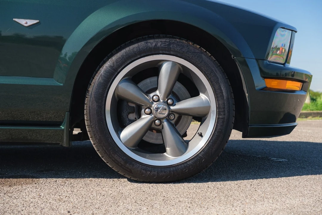 2009 Ford S197 Mustang - Image 16 of 30