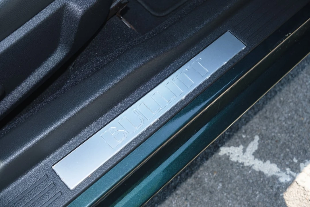 2009 Ford S197 Mustang - Image 14 of 30