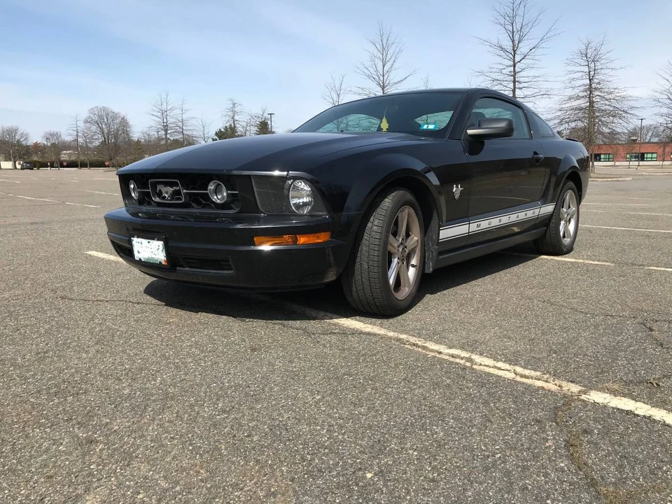 2009 Ford S197 Mustang - Image 3 of 9