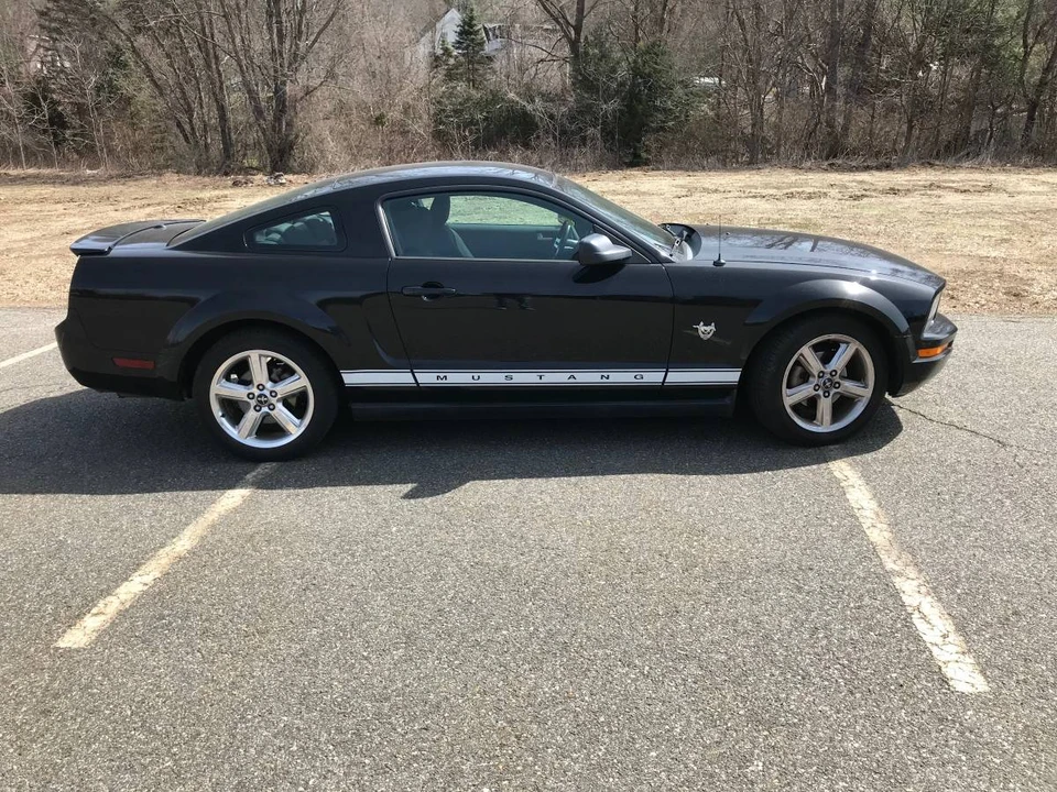 2009 Ford S197 Mustang - Image 4 of 9