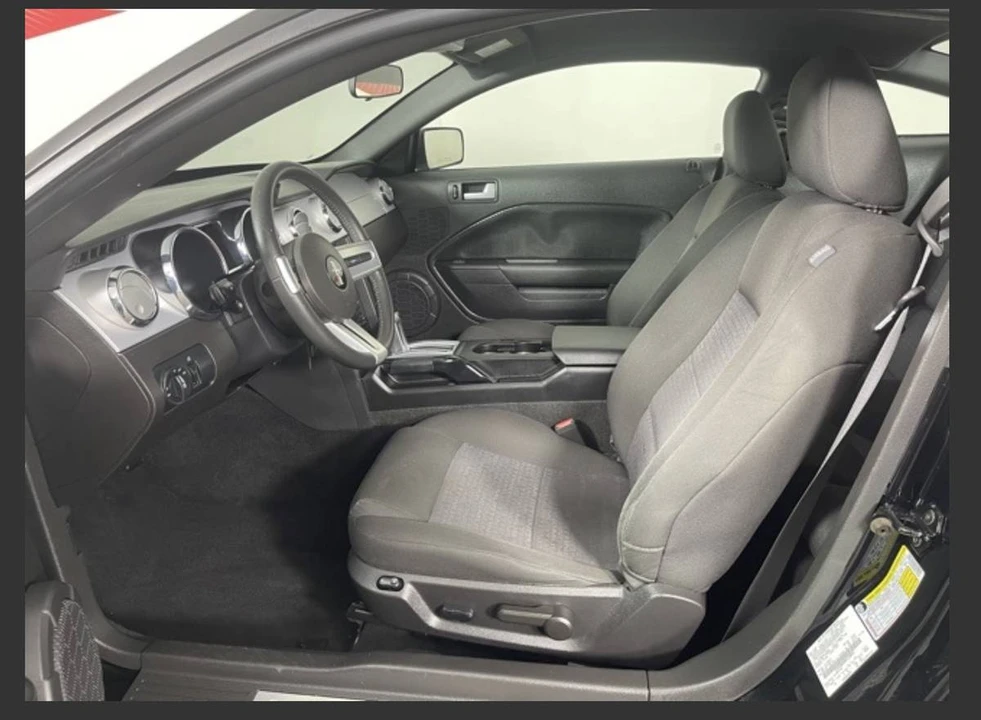 2009 Ford S197 Mustang - Image 6 of 9