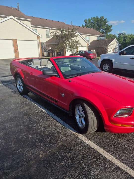 2009 Ford S197 Mustang Bullitt - Image 3 of 12