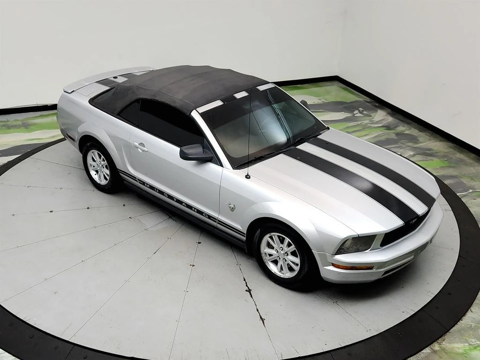 2009 Ford S197 Mustang - Image 27 of 31