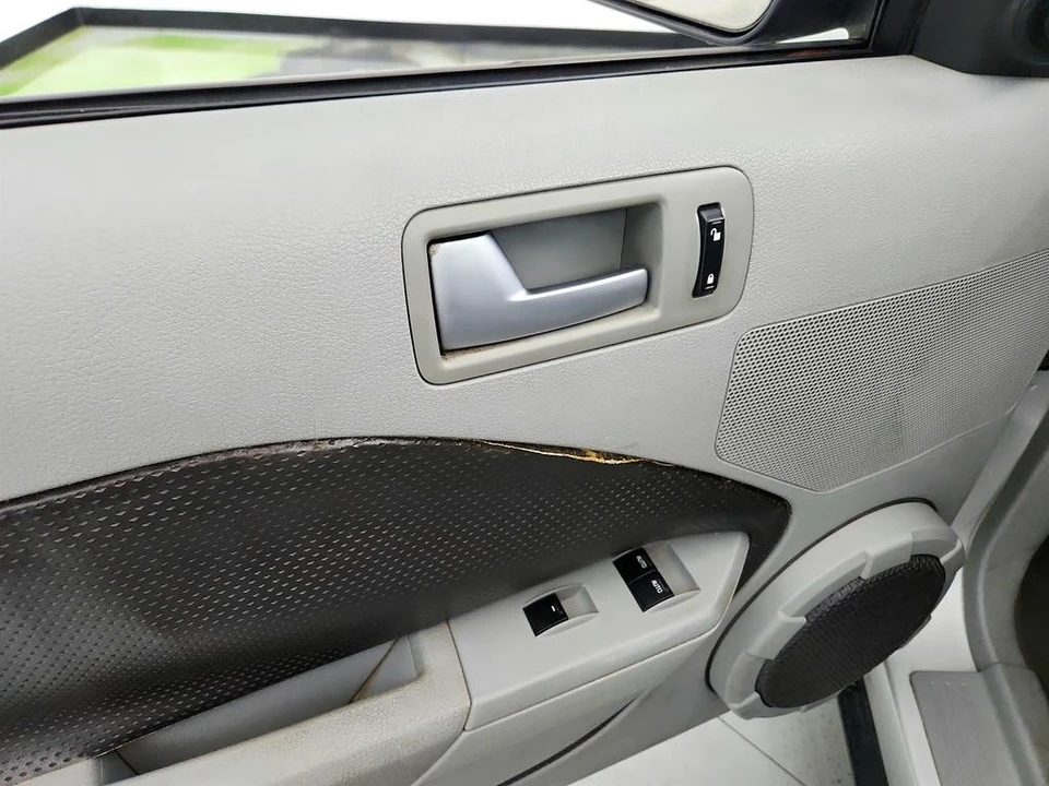 2009 Ford S197 Mustang - Image 18 of 31