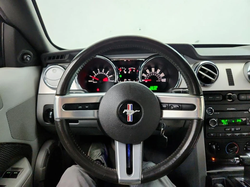 2009 Ford S197 Mustang - Image 15 of 31