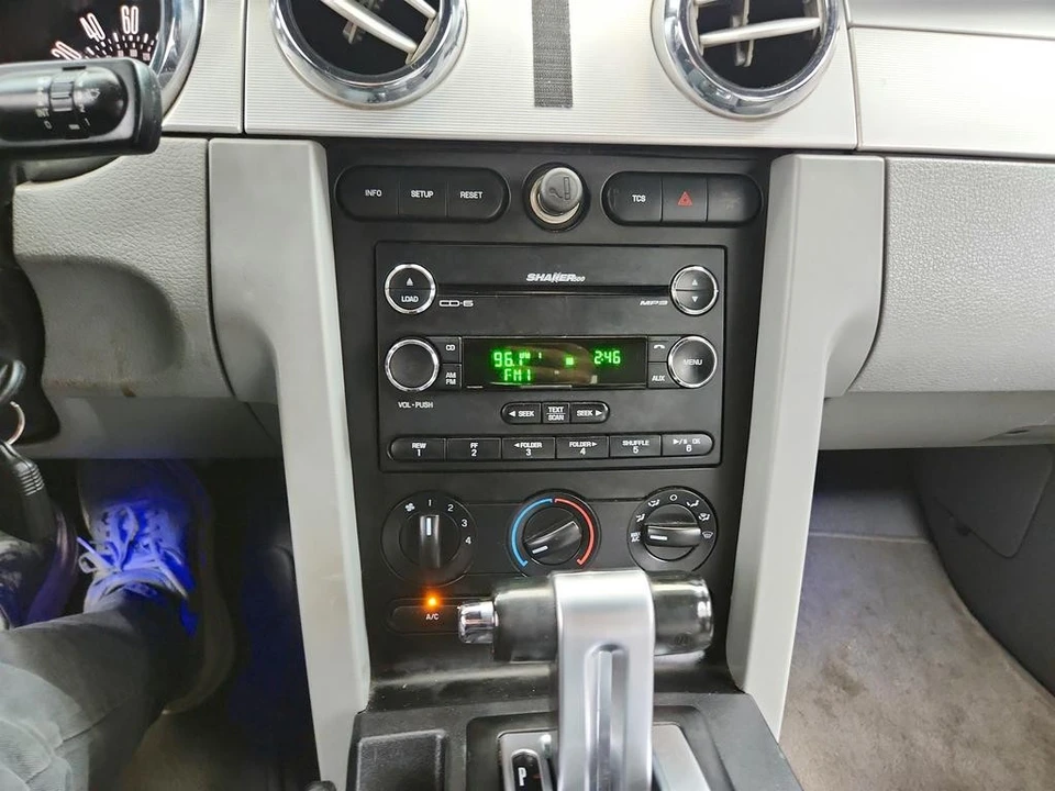2009 Ford S197 Mustang - Image 17 of 31