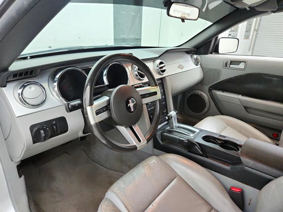 2009 Ford S197 Mustang - Image 12 of 31