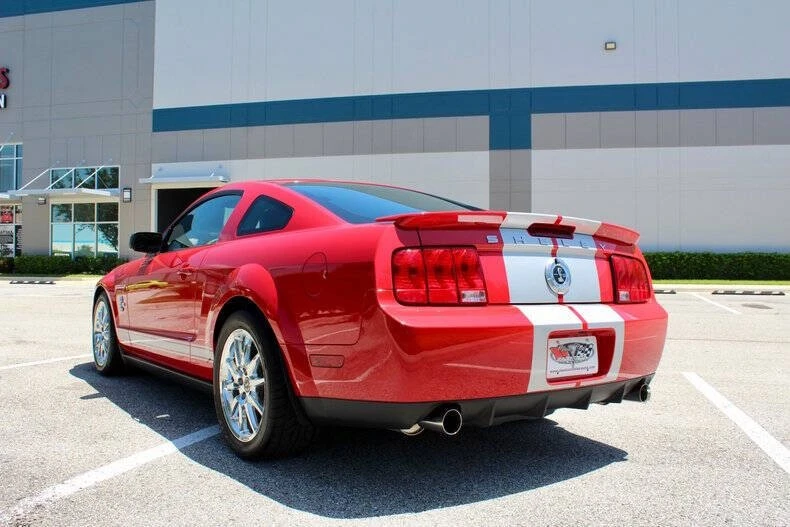 2009 Ford S197 Mustang - Image 11 of 12