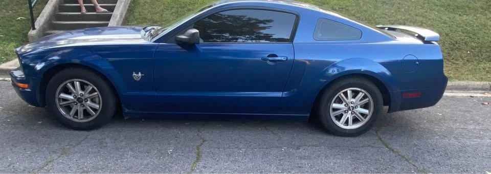 2009 Ford S197 Mustang - Image 3 of 4