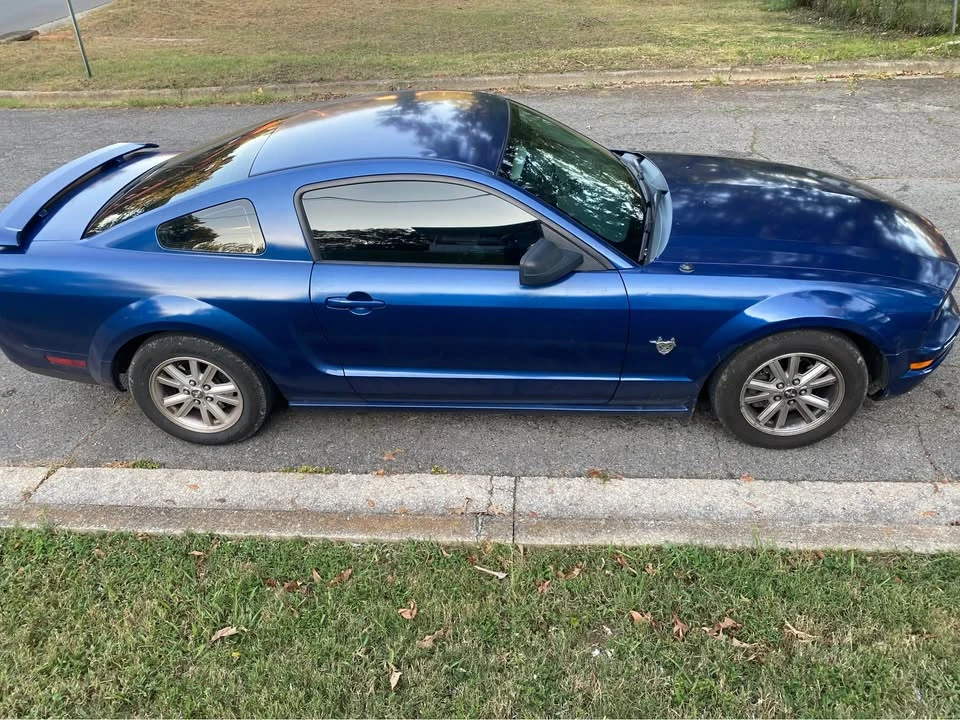 2009 Ford S197 Mustang - Image 2 of 4