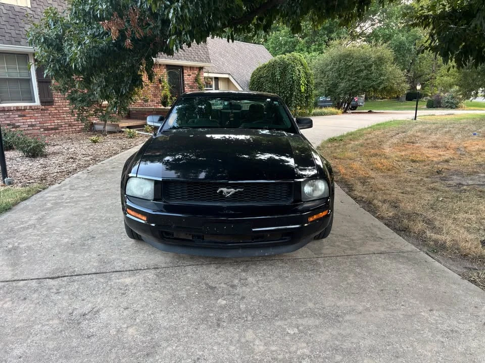 2009 Ford S197 Mustang - Image 2 of 12