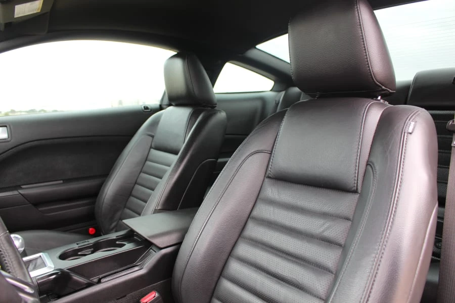 2009 Ford S197 Mustang - Image 14 of 21