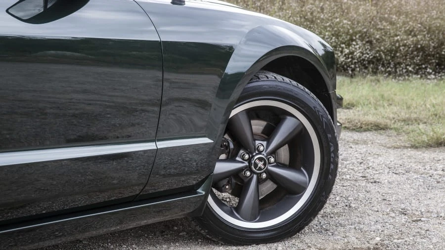 2009 Ford S197 Mustang - Image 11 of 12