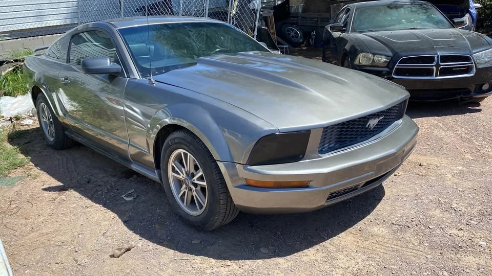 2009 Ford S197 Mustang - Image 2 of 8