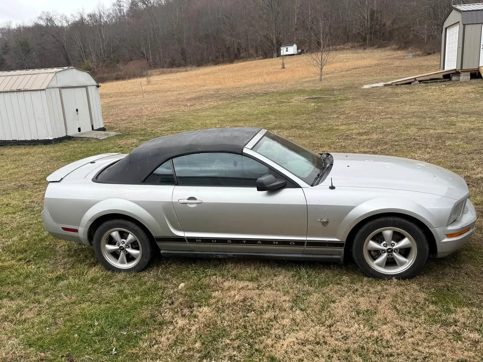 2009 Ford S197 Mustang - Image 10 of 12