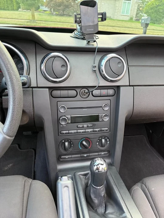 2009 Ford S197 Mustang - Image 8 of 10