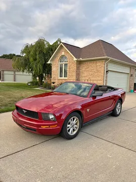2009 Ford Mustang Convertible 2D