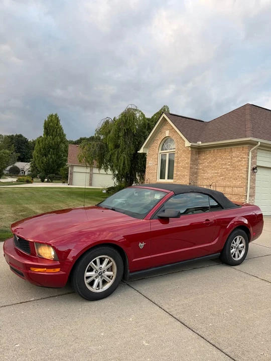 2009 Ford S197 Mustang - Image 9 of 10