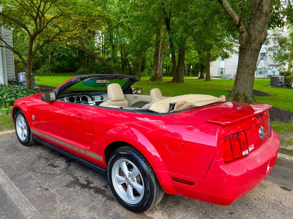 2009 Ford S197 Mustang - Image 5 of 13