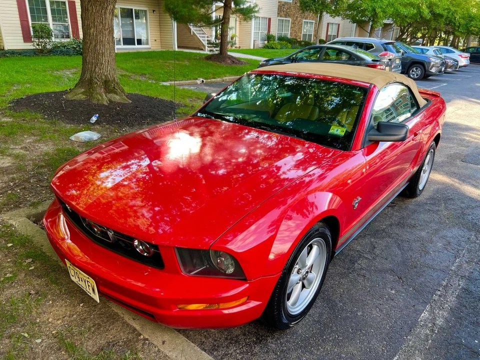 2009 Ford S197 Mustang - Image 8 of 13