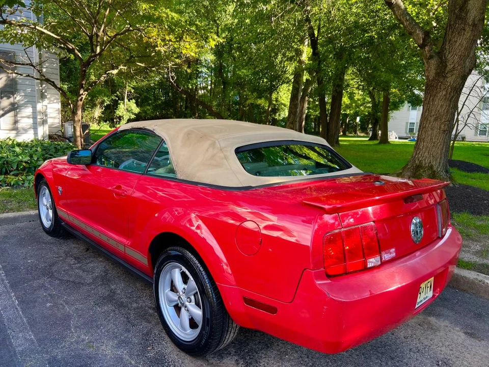 2009 Ford S197 Mustang - Image 12 of 13