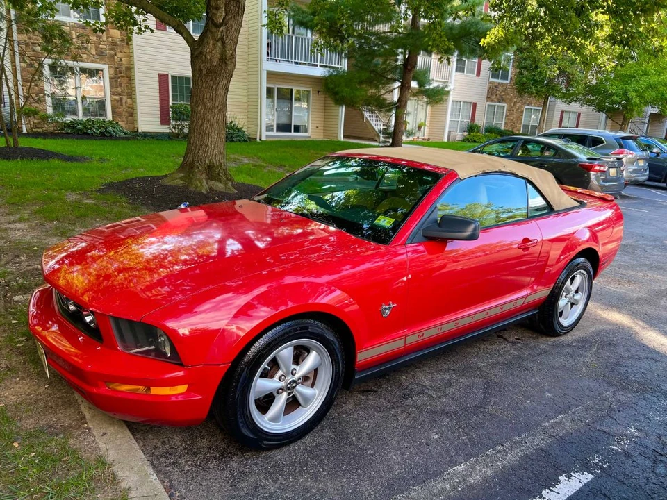 2009 Ford S197 Mustang - Image 10 of 13