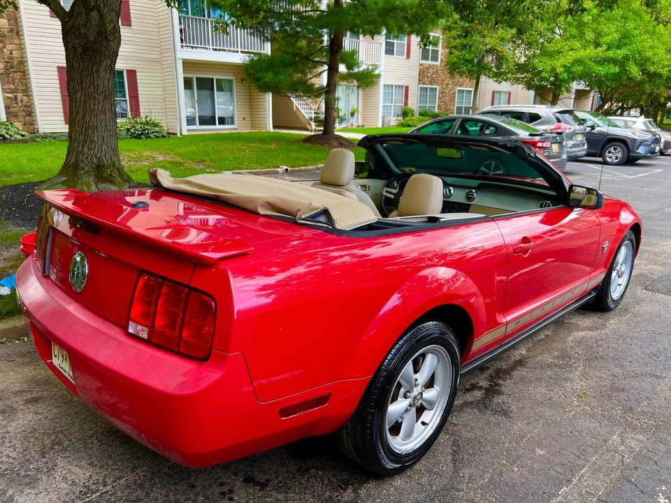 2009 Ford S197 Mustang - Image 4 of 13