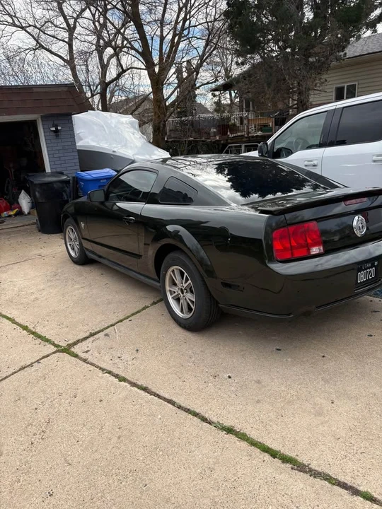 2009 Ford S197 Mustang - Image 2 of 2