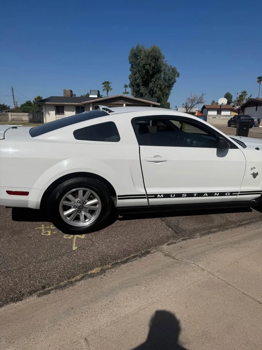 2009 Ford S197 Mustang - Image 3 of 3