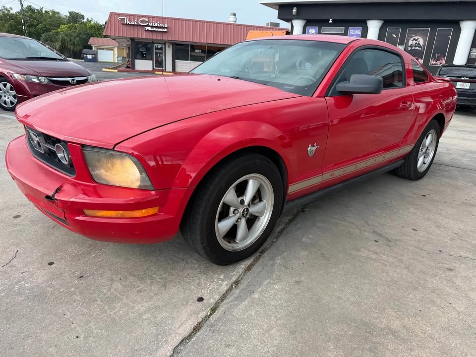 2009 Ford S197 Mustang - Image 2 of 13