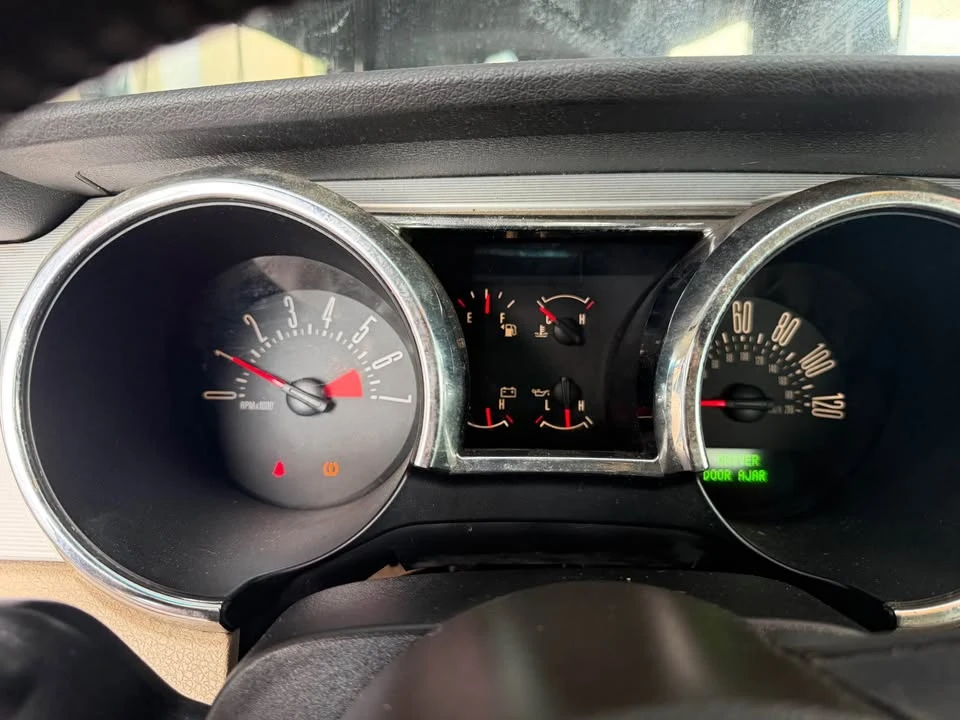 2009 Ford S197 Mustang - Image 10 of 13