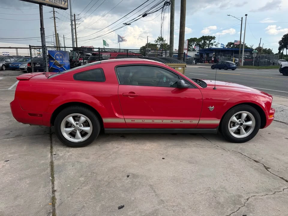 2009 Ford S197 Mustang - Image 8 of 13