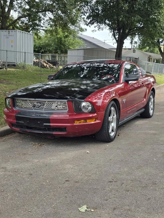 2009 Ford S197 Mustang - Image 2 of 8