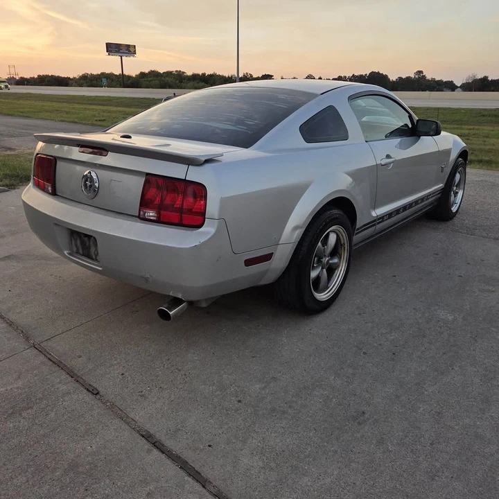 2009 Ford S197 Mustang - Image 3 of 13