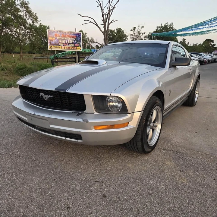 2009 Ford S197 Mustang - Image 2 of 13