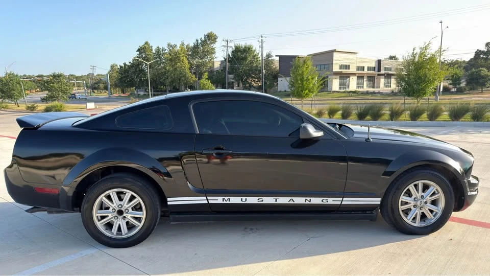 2009 Ford S197 Mustang - Image 3 of 13